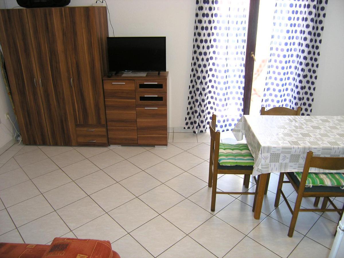 Apartments Murgic 克尔克 外观 照片