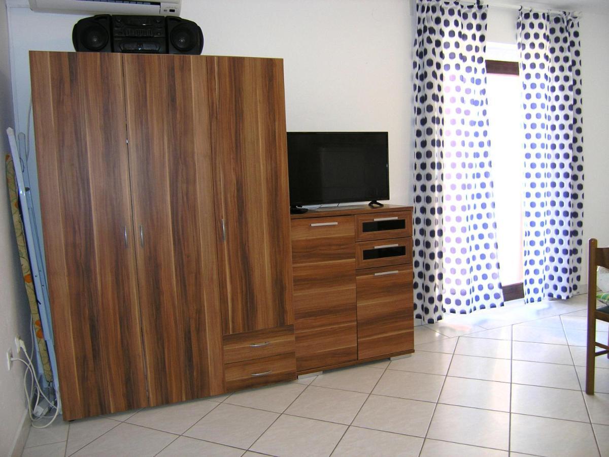 Apartments Murgic 克尔克 外观 照片