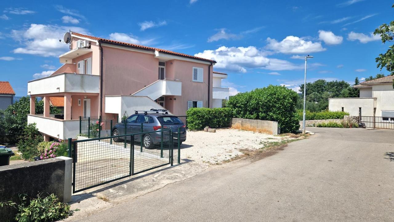 Apartments Murgic 克尔克 外观 照片