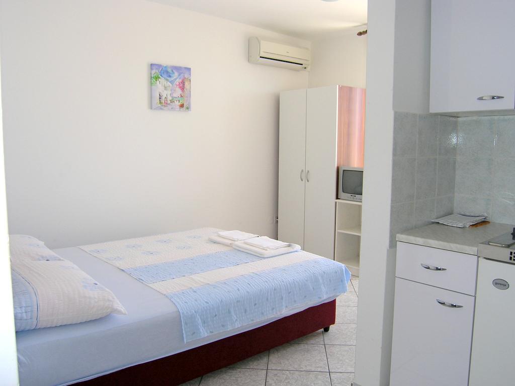 Apartments Murgic 克尔克 外观 照片